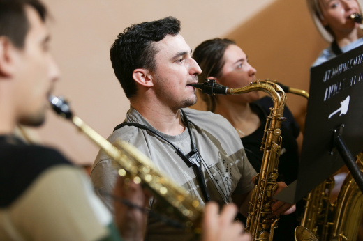 Квартет саксофонистов из Красноярска исполнит в Хакасской филармонии «Богемскую рапсодию»