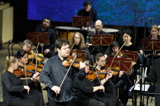 В Абакане прошел единственный концерт виртуоза скрипки Ивана Почекина